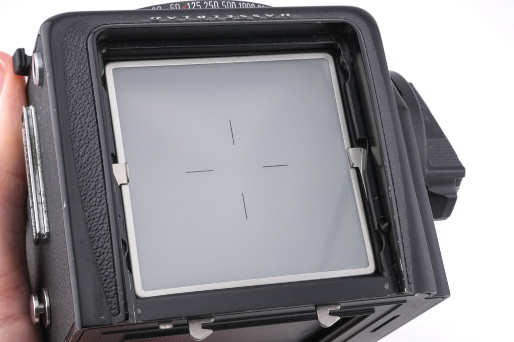 Hasselblad 2000FCW (Black, 10333) + Standard Focusing Screen (42161)