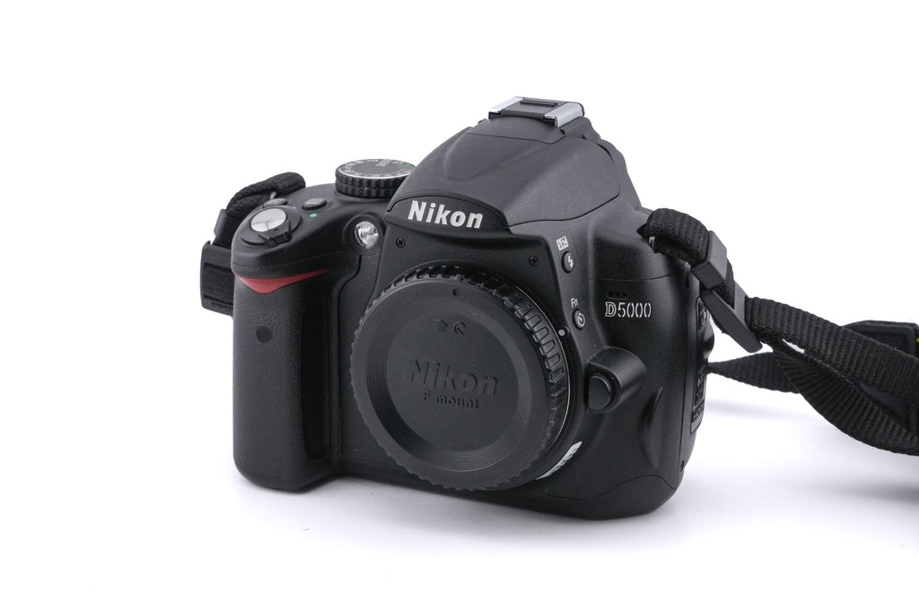 Nikon D5000