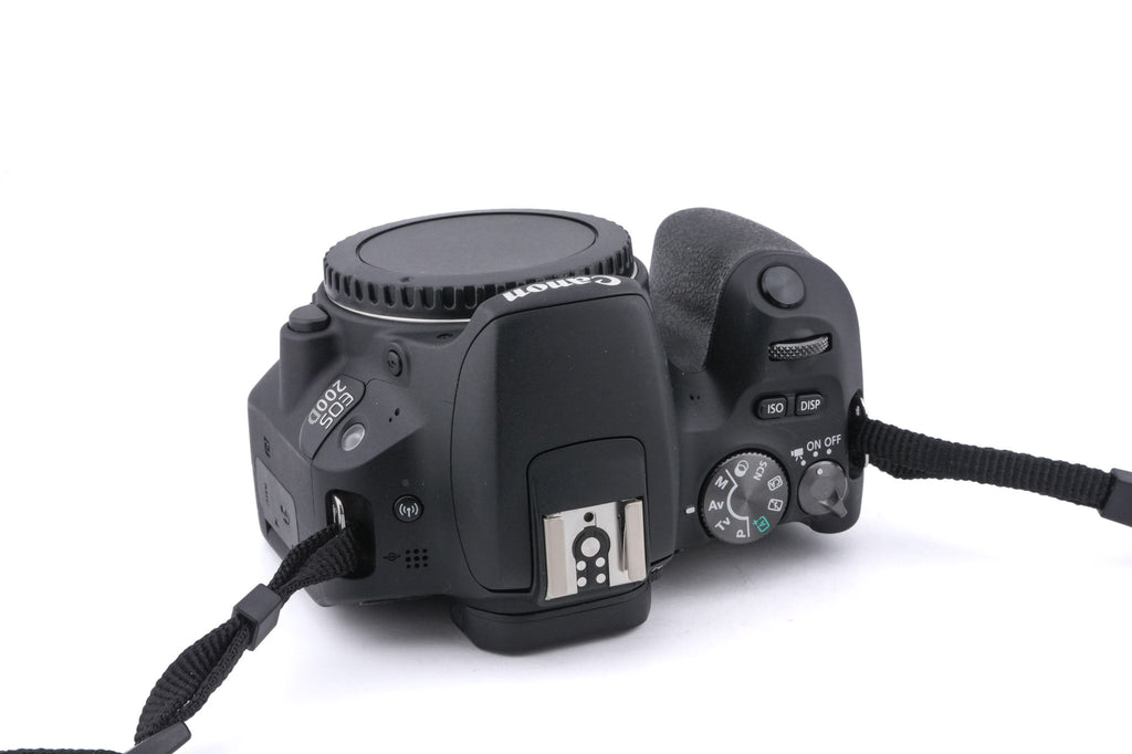 Canon EOS 200D