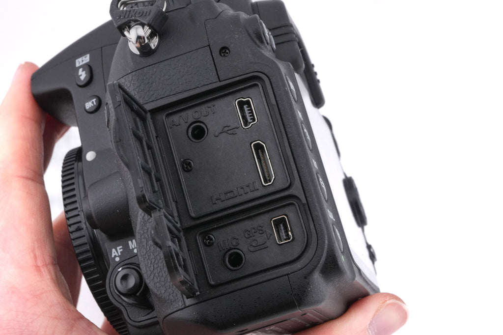Nikon D7000
