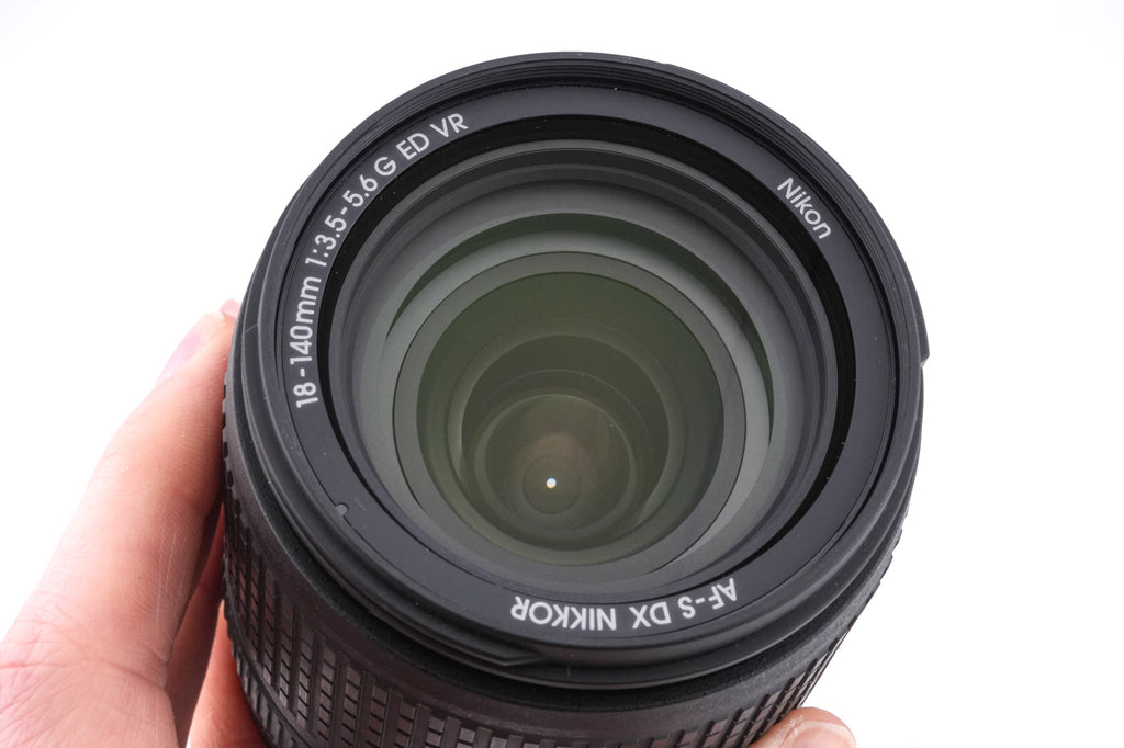 Nikon 18-140mm f3.5-5.6 AF-S Nikkor G ED VR