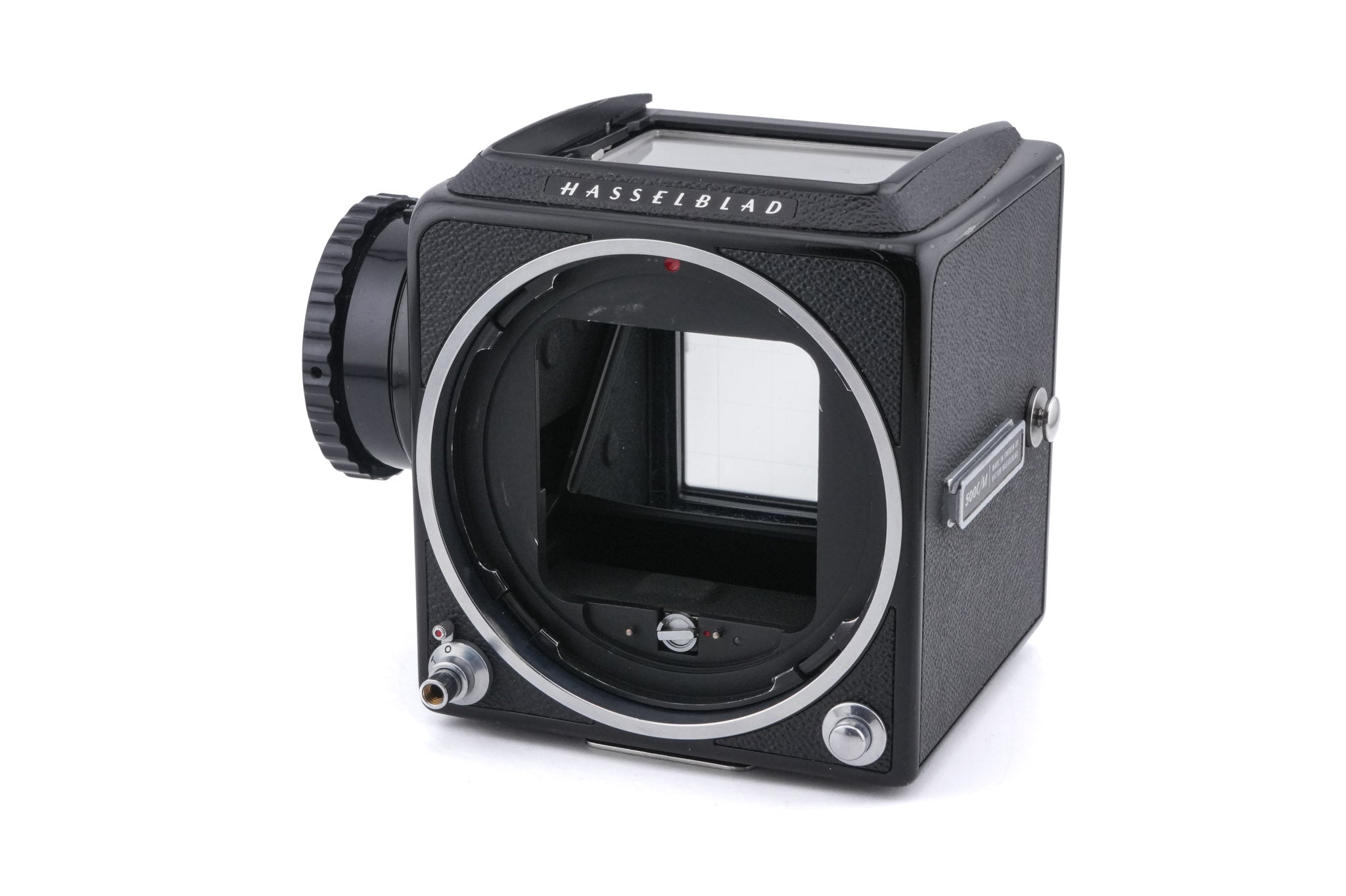 Hasselblad 500C/M (Black, 10170) + Acute Matte D Grid / Split Image Focusing Screen (42217) + A12N Film Magazine + 80mm f2.8 Planar T* C (Black, 20028) + Waist Level Finder (New / Black, 42323)