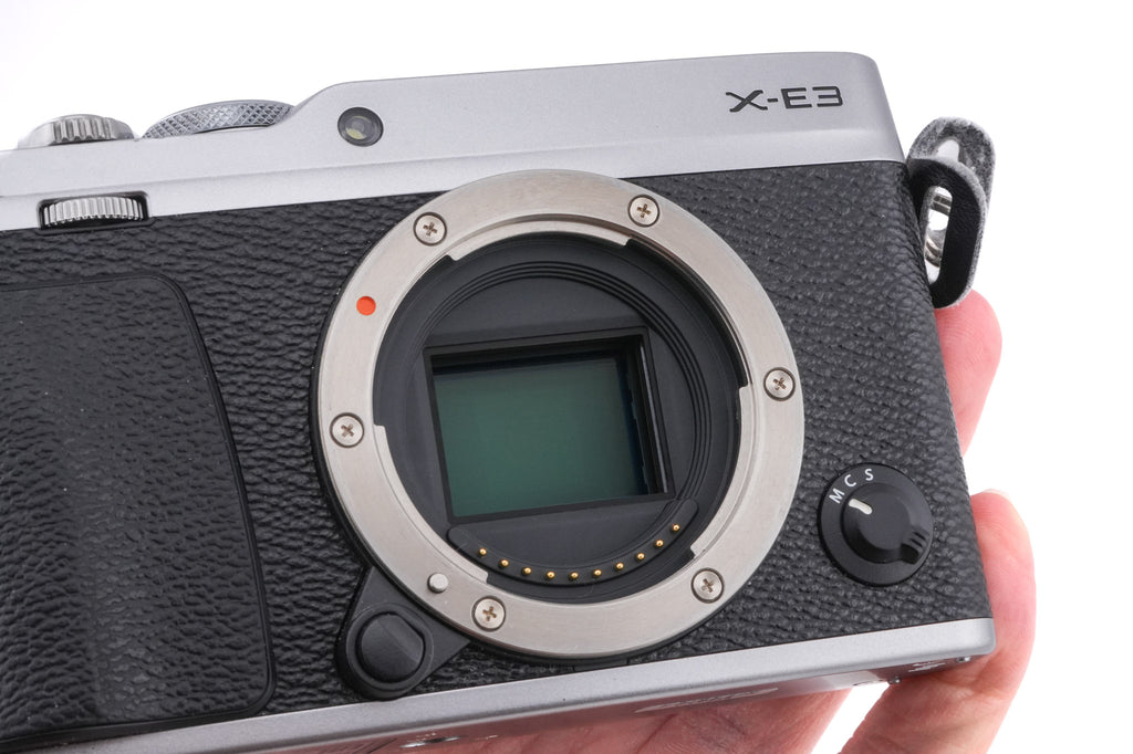 Fujifilm X-E3 + EF-X8 Flash