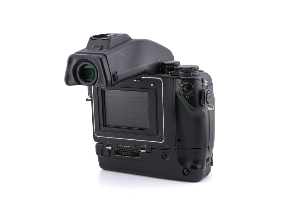 Contax 645 + MP-1 Battery Holder + MF-1 AE Prism Finder