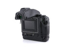 Contax 645 + MP-1 Battery Holder + MF-1 AE Prism Finder