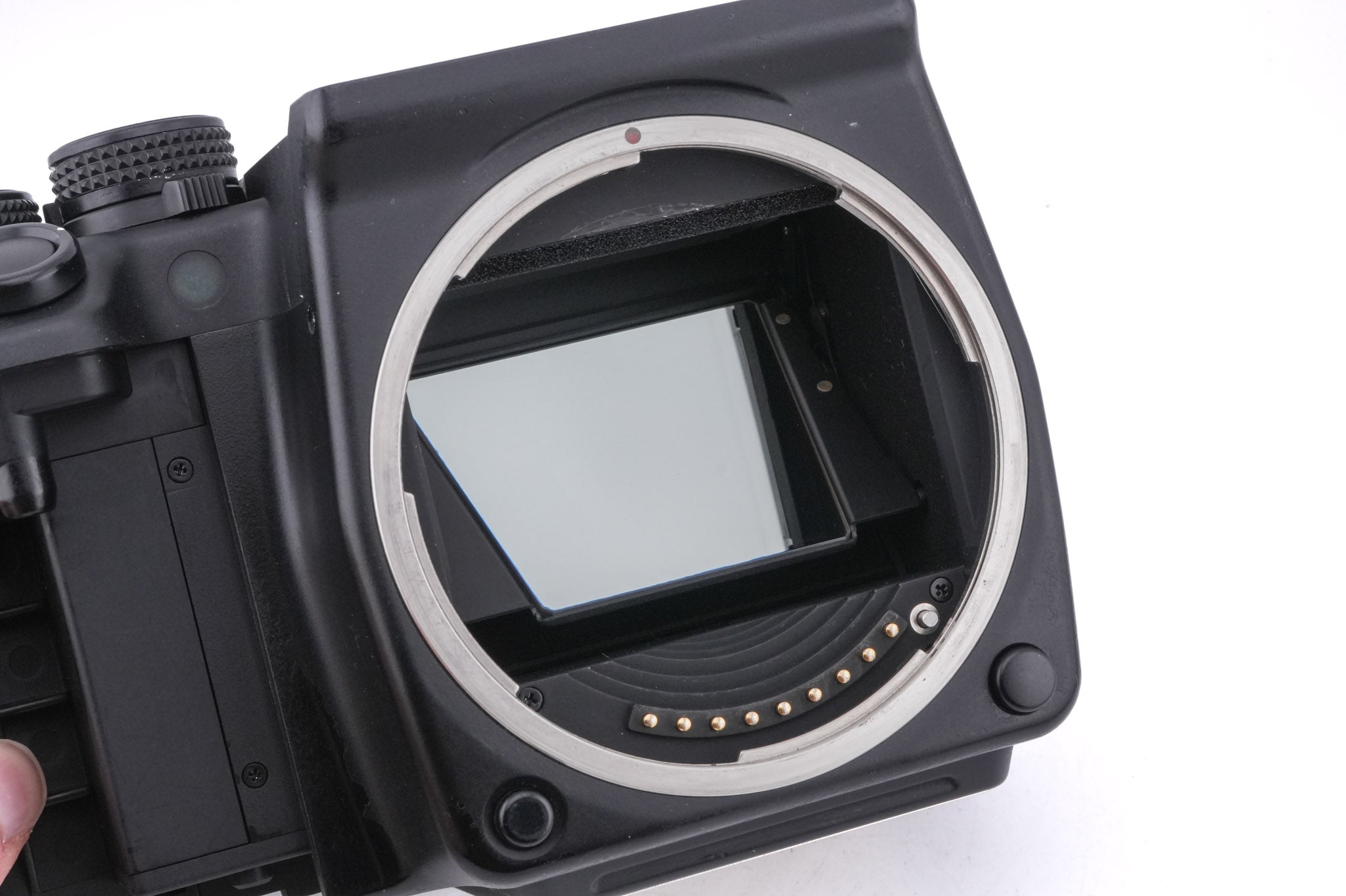 Contax 645 + MP-1 Battery Holder + MF-1 AE Prism Finder