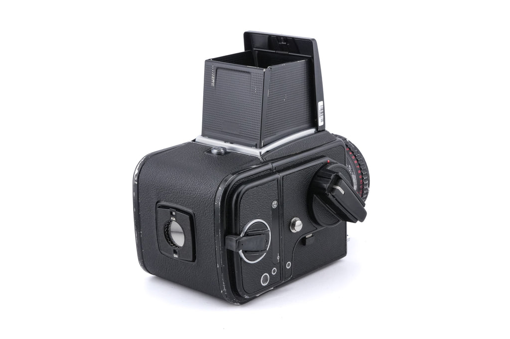 Hasselblad 500C/M (Black, 10170) + A12 Film Magazine (Black, 30147) + Acute Matte Focusing Screen (42165) + Waist Level Finder (Old / Black, 42277) + 80mm f2.8 Planar T* C (Black, 20028)