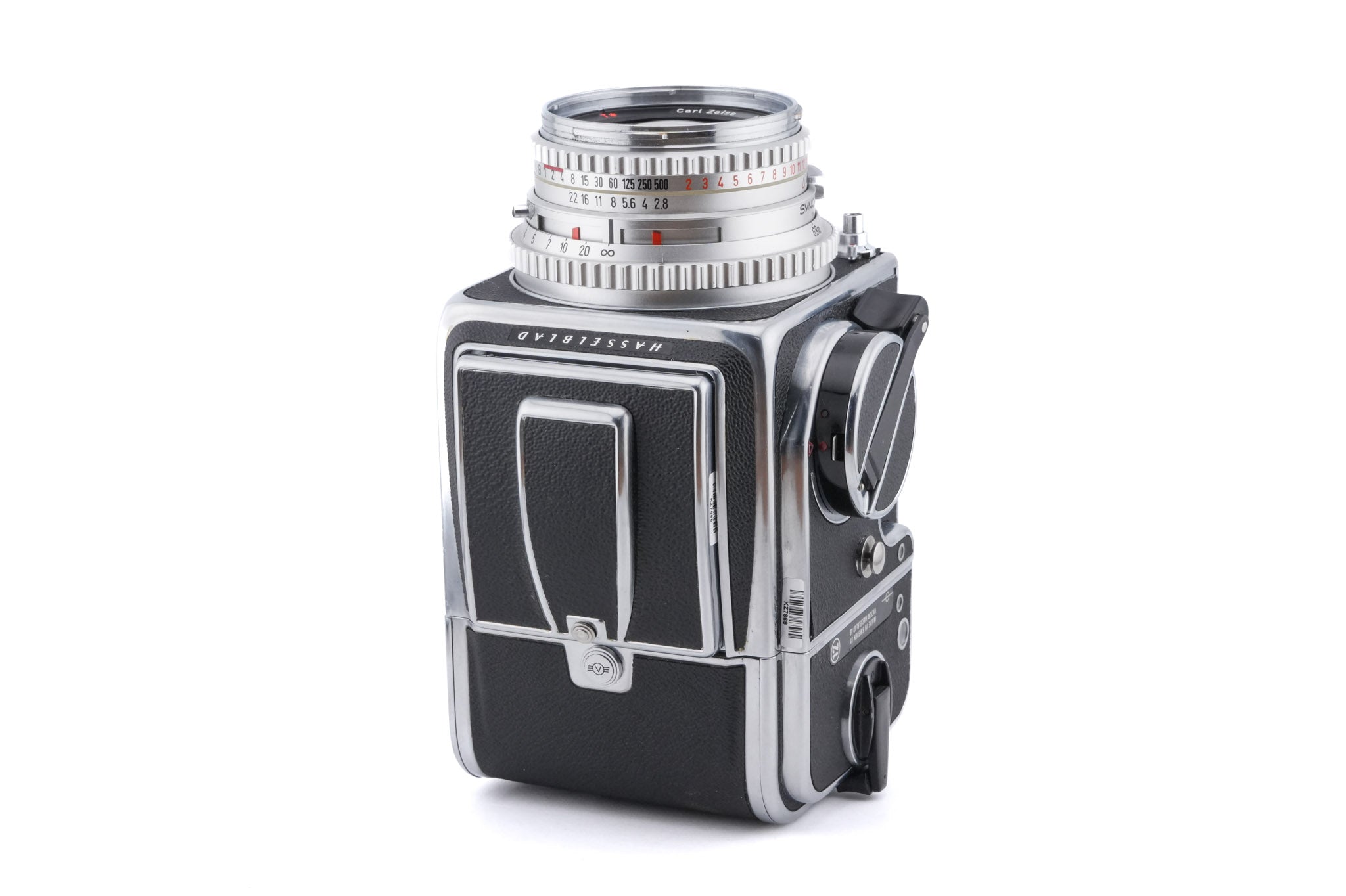 Hasselblad 500C/M (Silver, 10026) + 80mm f2.8 Planar T* C (Silver, 20028) + Waist Level Finder (Old / Silver, 42021) + Standard Focusing Screen (42161) + A12 Film Magazine (Silver, 30074)