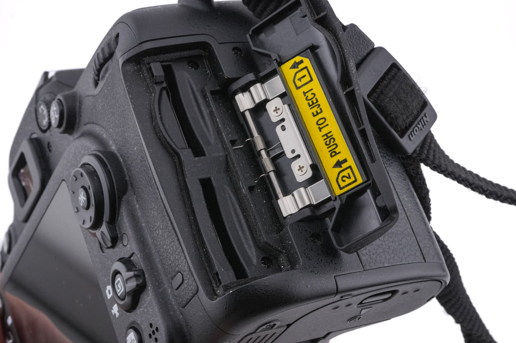 Nikon D7100