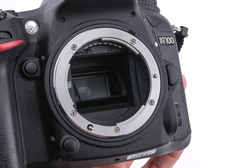 Nikon D7100
