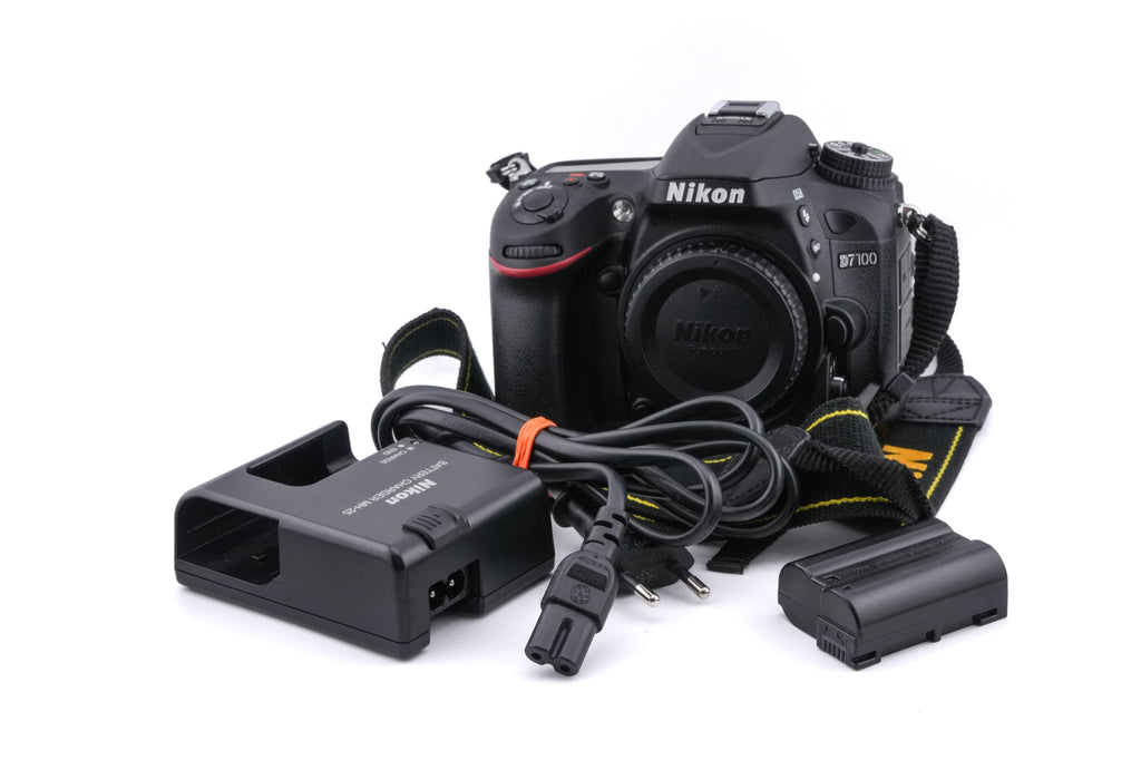 Nikon D7100