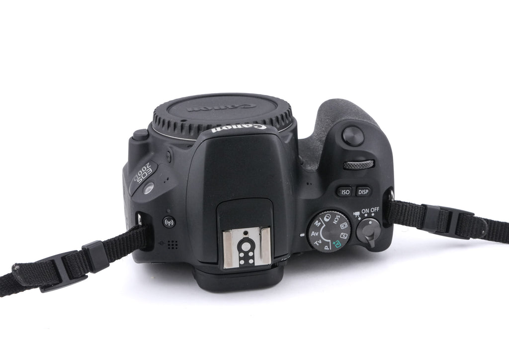 Canon EOS 200D