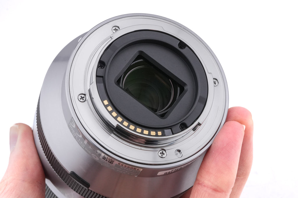 Sony 18-200mm f3.5-6.3 OSS (SEL18200)