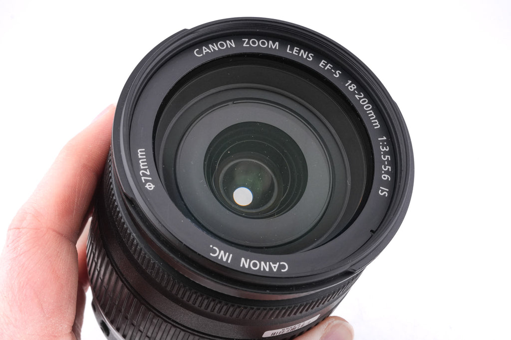 Canon 18-200mm f3.5-5.6 IS