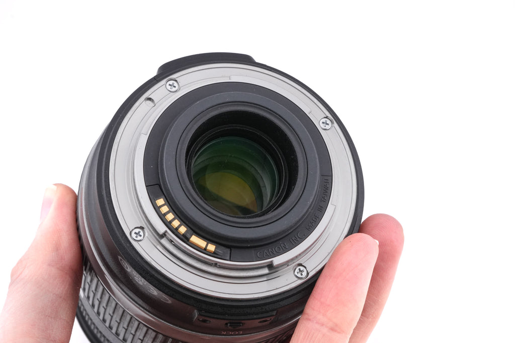 Canon 18-200mm f3.5-5.6 IS