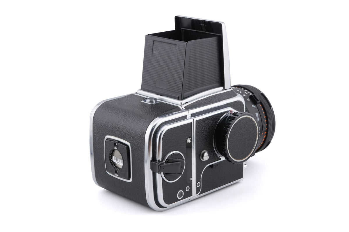 Hasselblad 500C/M (Silver, 10026) + Waist Level Finder (Old / Silver, 42021) + A12 Film Magazine (Silver, 30074) + 80mm f2.8 Opton PL T* CF + Standard Focusing Screen (42161)