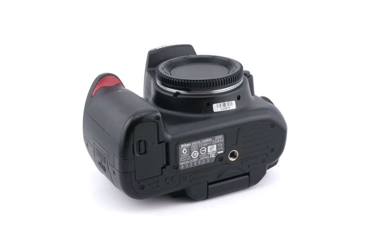 Nikon D5000