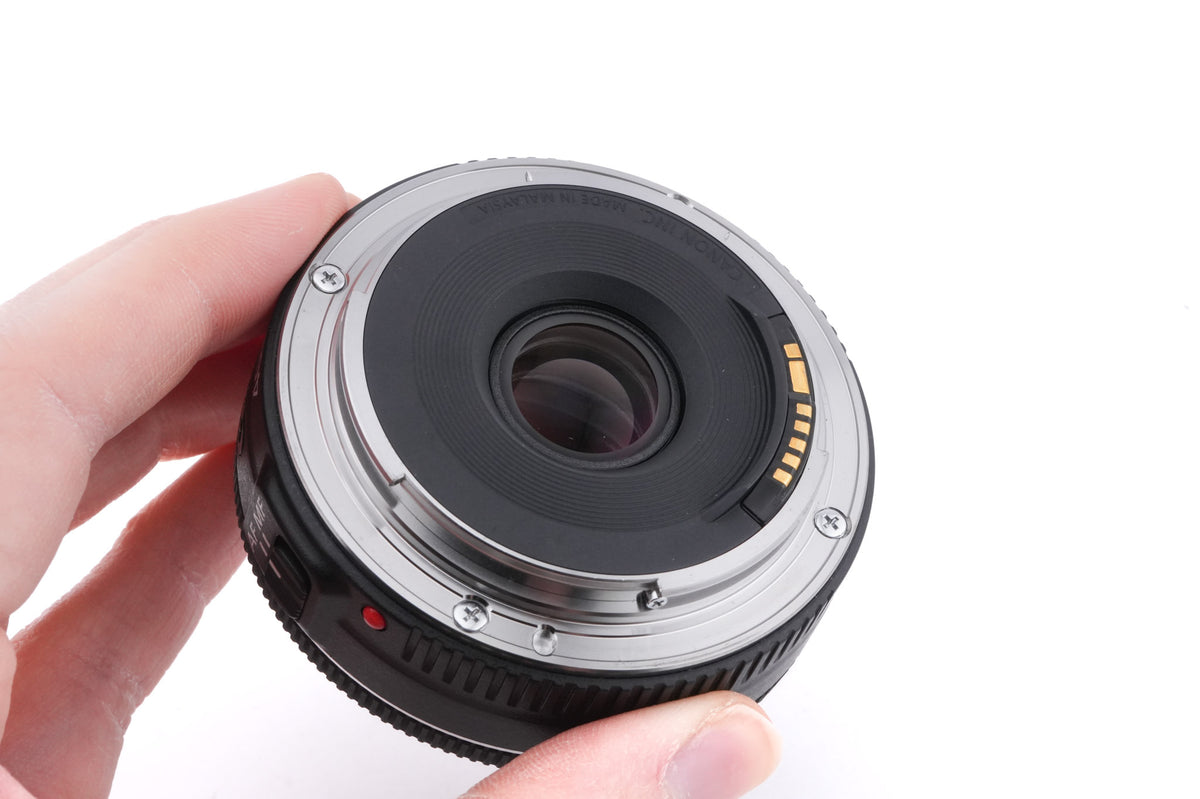 Canon 40mm f2.8 STM