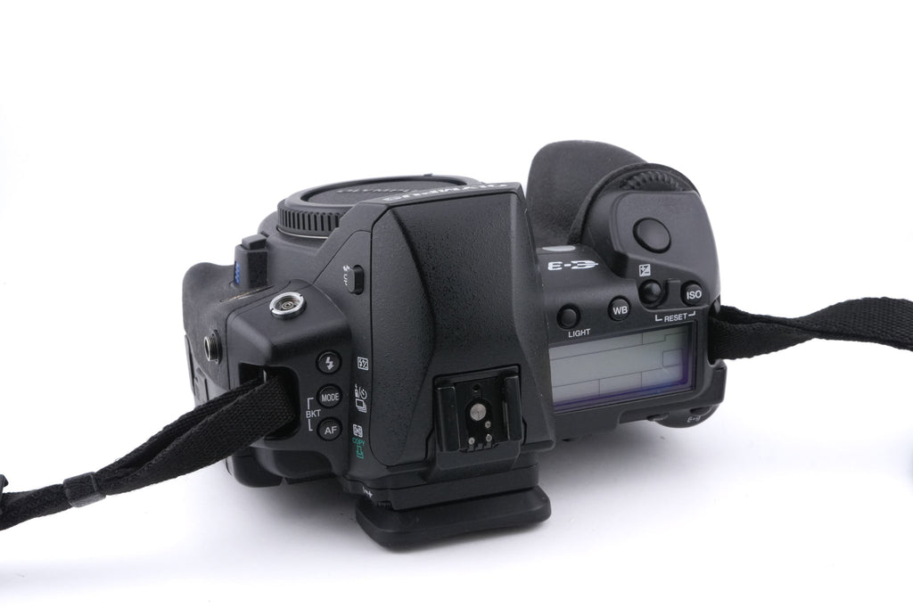 Olympus E-3