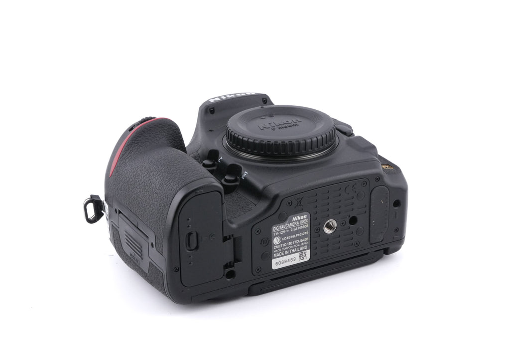 Nikon D850