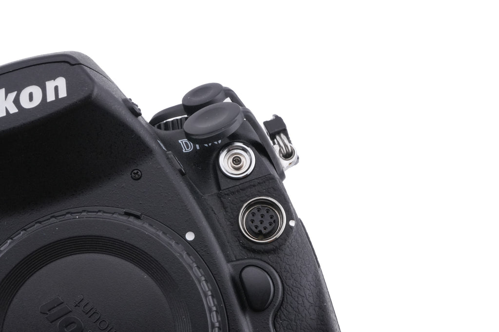Nikon D700