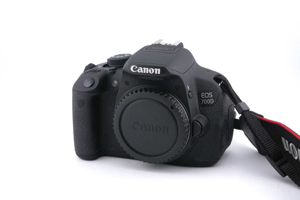 Canon EOS 700D