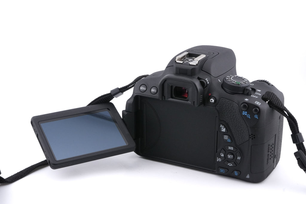 Canon EOS 700D
