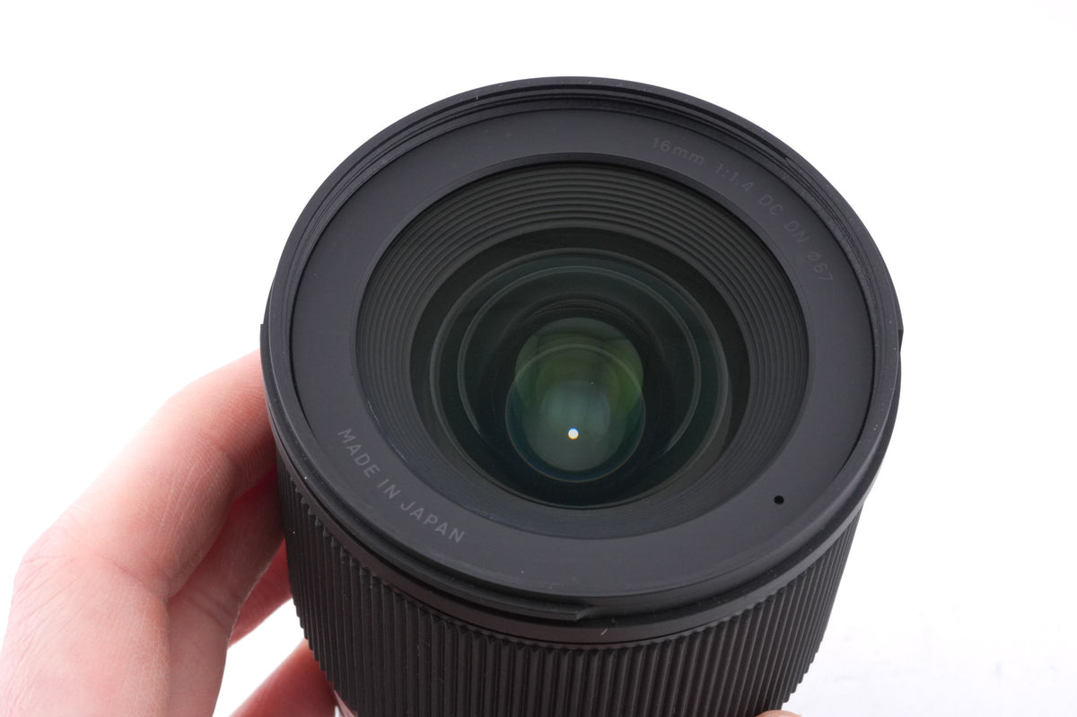 Sigma 16mm f1.4 DC DN Contemporary (017)