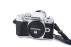 Olympus OM-D E-M10 Mark III