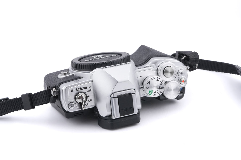 Olympus OM-D E-M10 Mark III