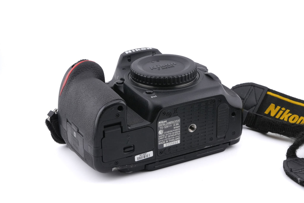Nikon D500