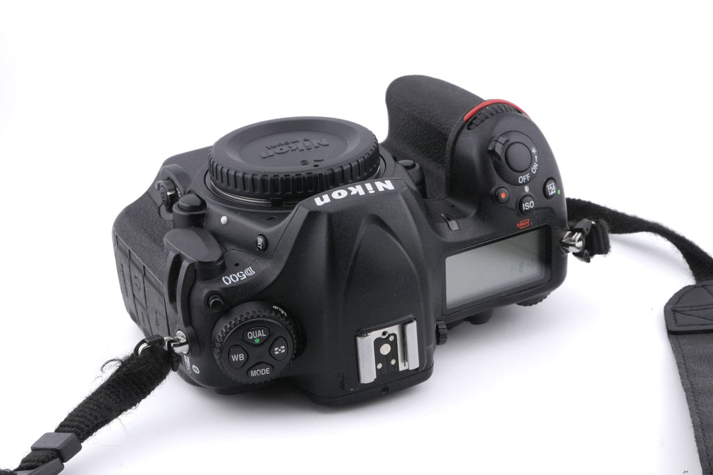 Nikon D500
