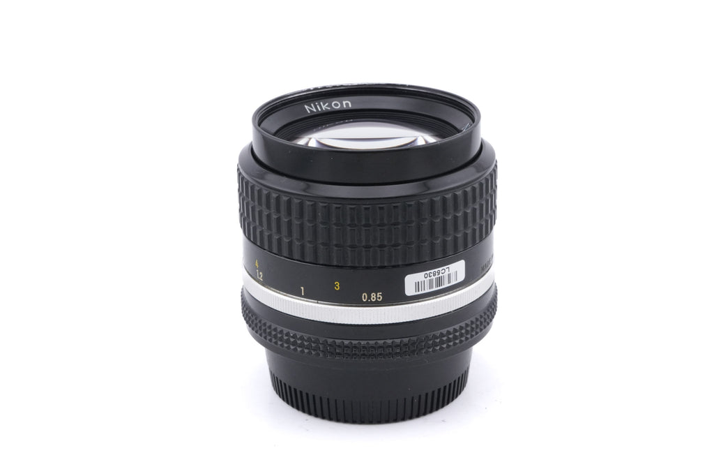 Nikon 85mm f2 Nikkor AI-S