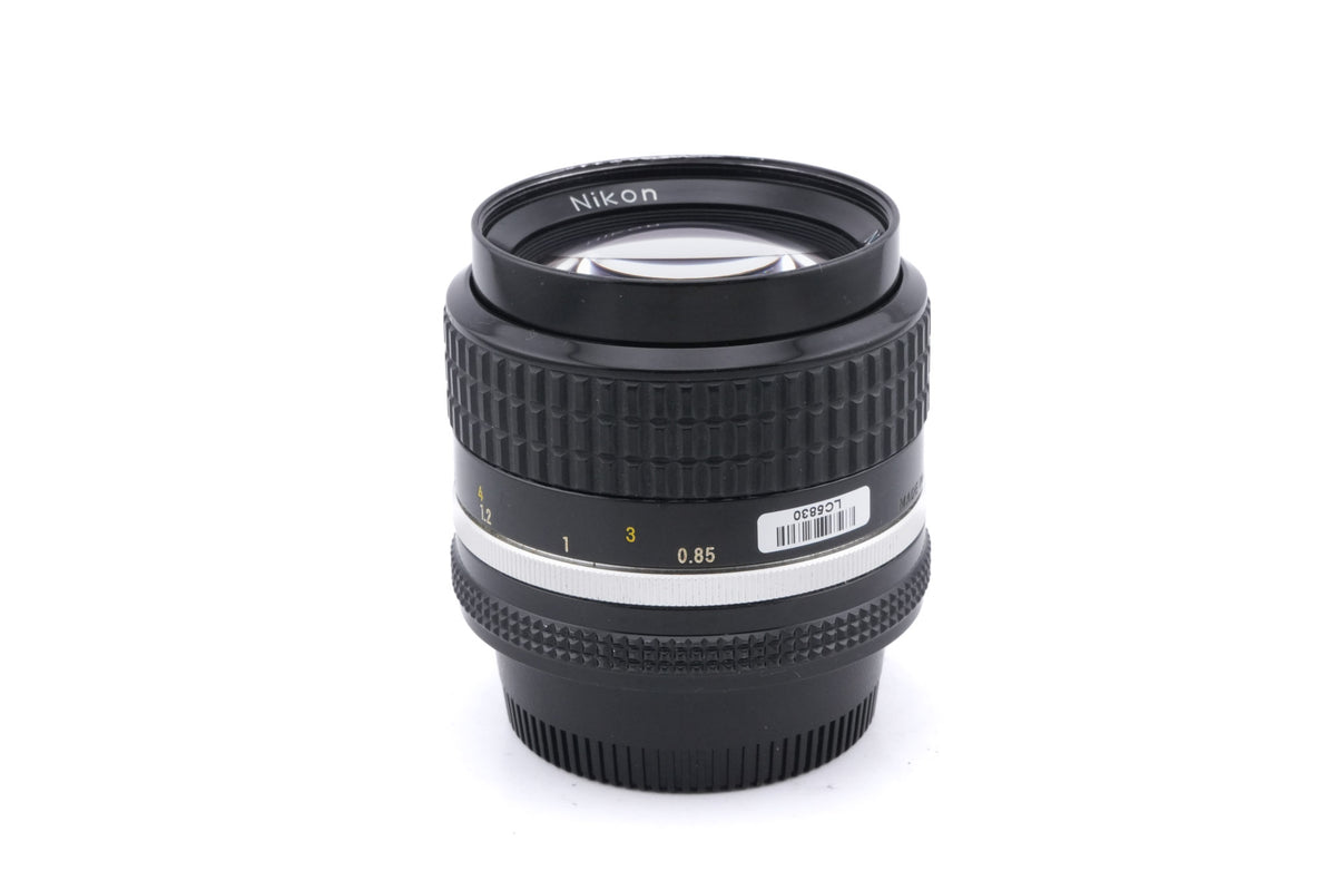 Nikon 85mm f2 Nikkor AI-S