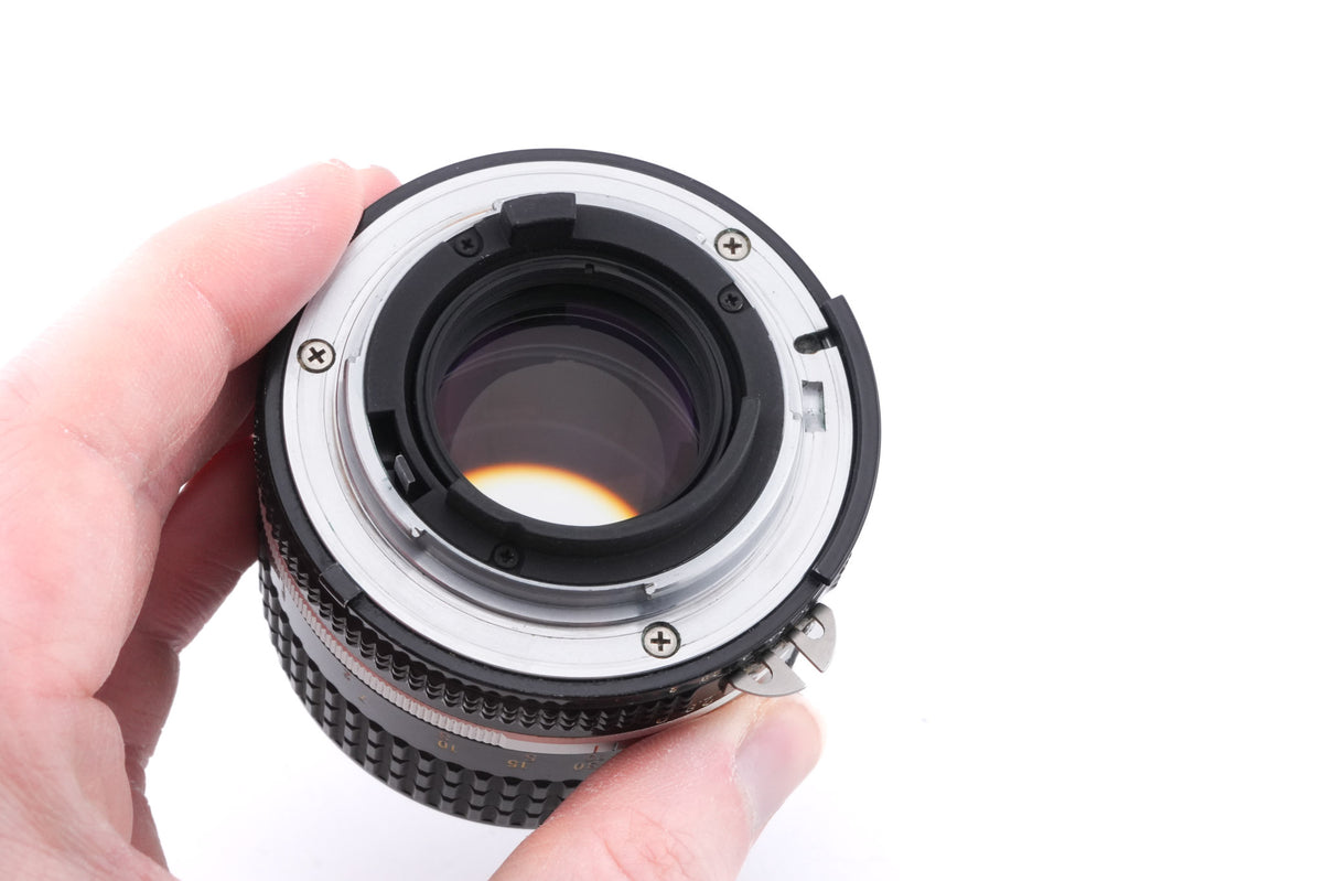 Nikon 85mm f2 Nikkor AI-S