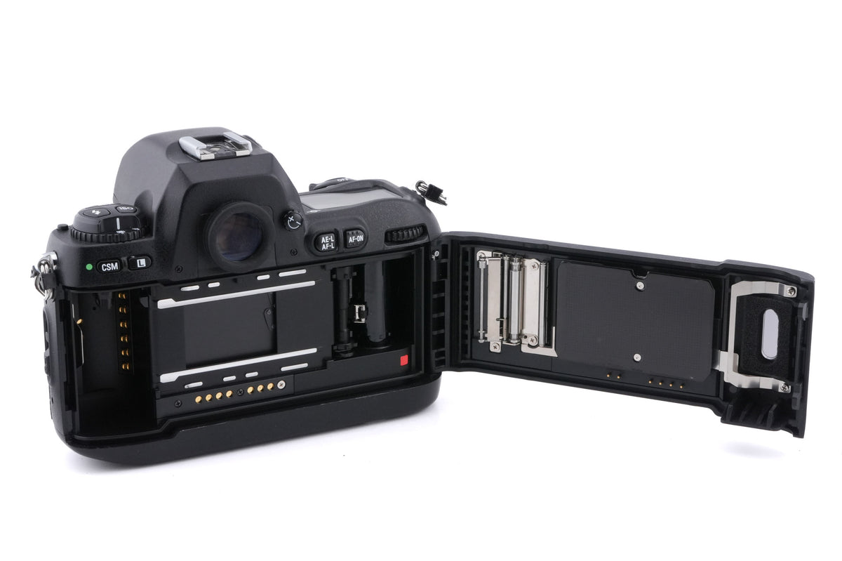 Nikon F100