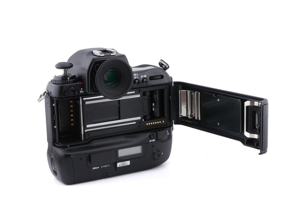 Nikon F5
