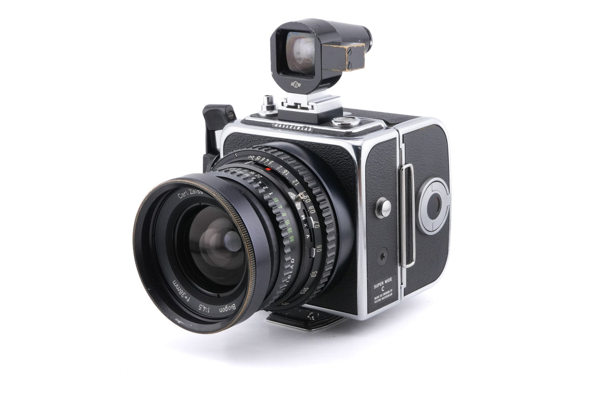 Hasselblad Super Wide C (SWC) (Silver, 10049) + SWC Viewfinder (52035/TISOC) + A12 Film Magazine (Silver, 30074)