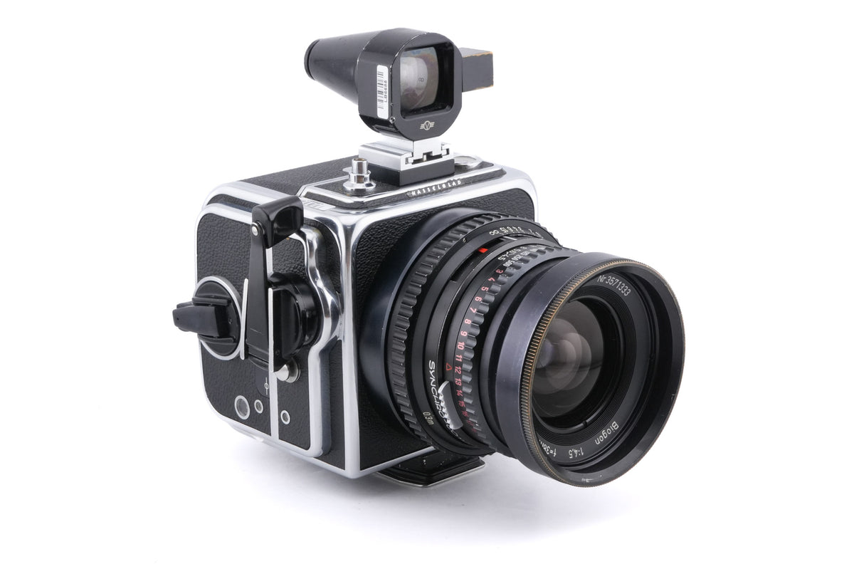 Hasselblad Super Wide C (SWC) (Silver, 10049) + SWC Viewfinder (52035/TISOC) + A12 Film Magazine (Silver, 30074)