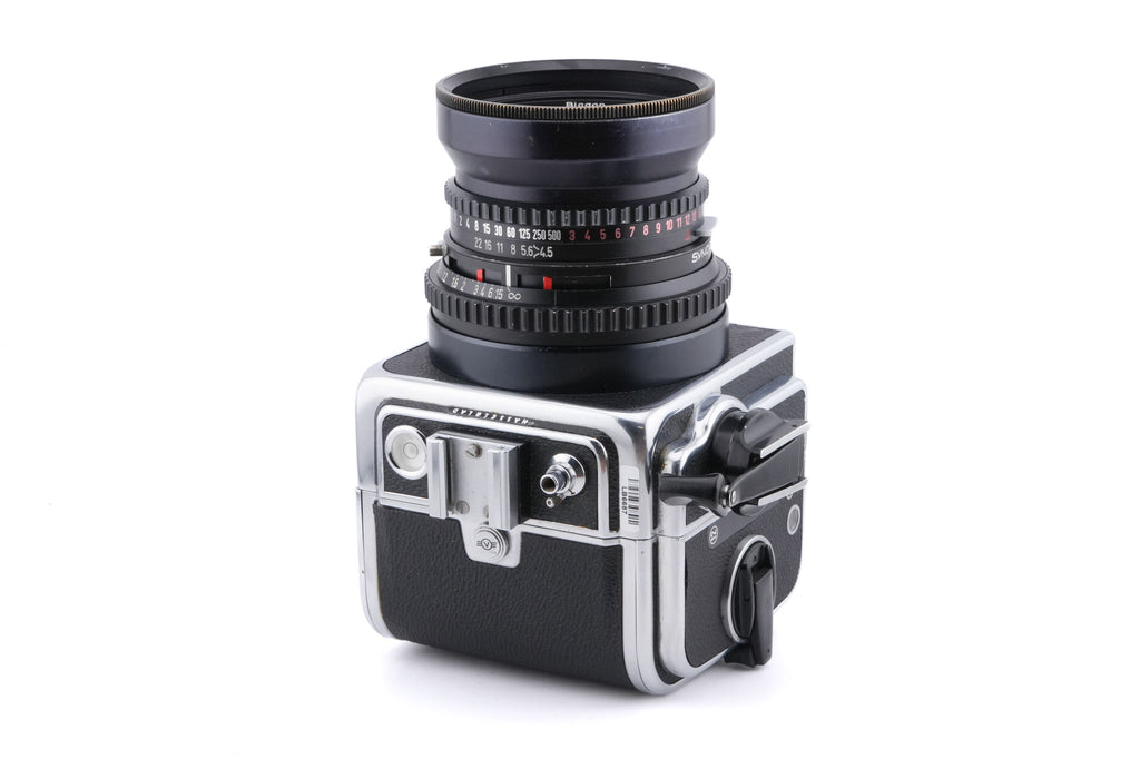 Hasselblad Super Wide C (SWC) (Silver, 10049) + SWC Viewfinder (52035/TISOC) + A12 Film Magazine (Silver, 30074)