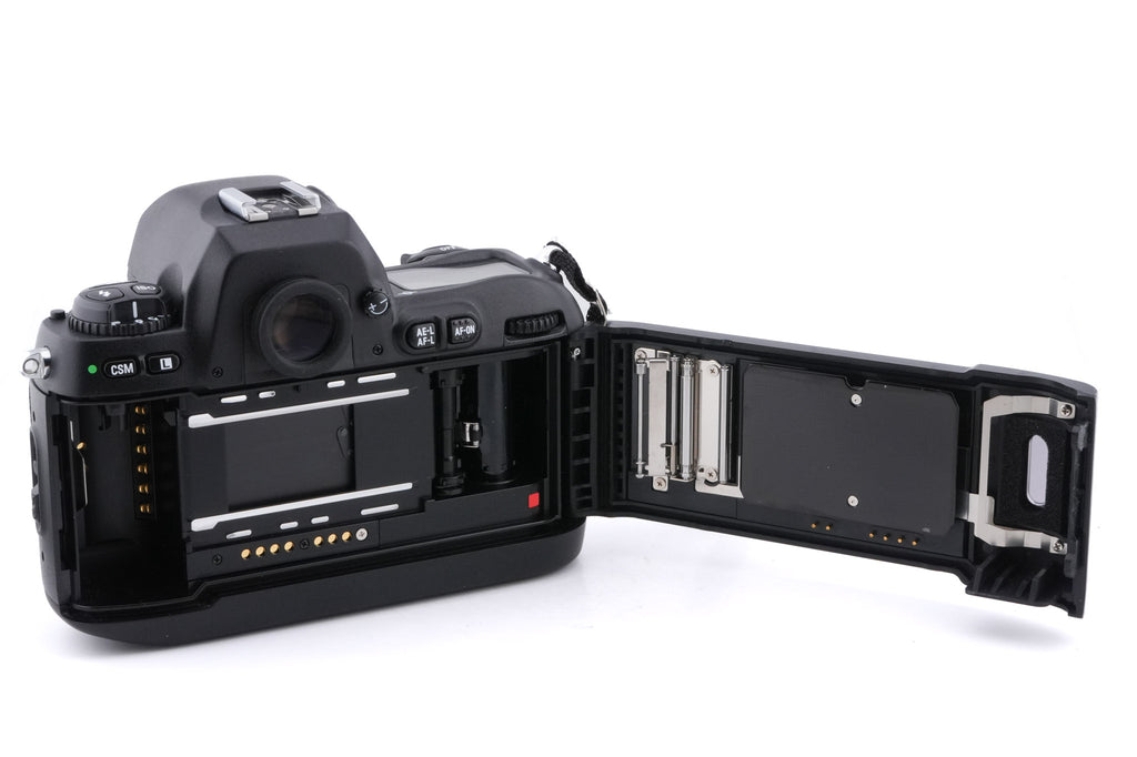 Nikon F100