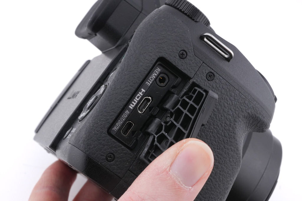 Panasonic Lumix DMC-FZ300