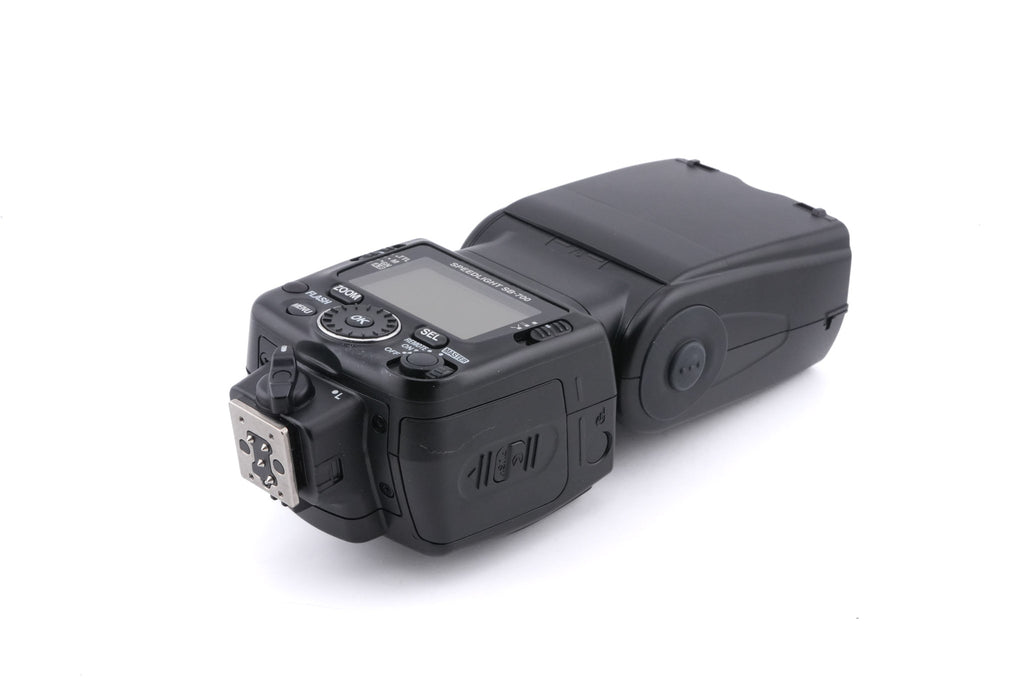 Nikon SB-700 Speedlight