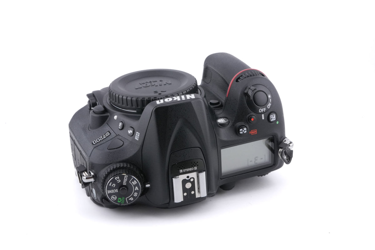Nikon D7200