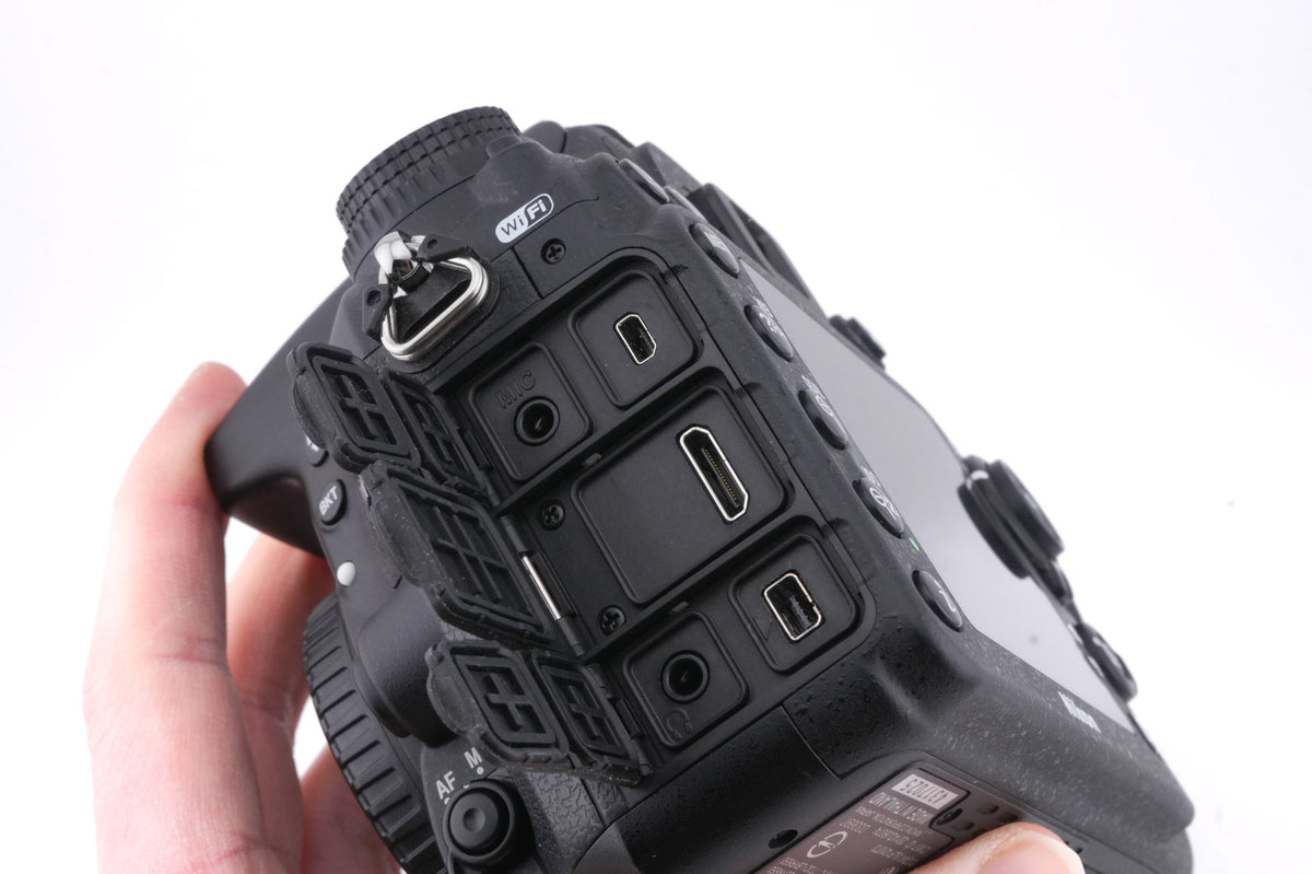 Nikon D7200