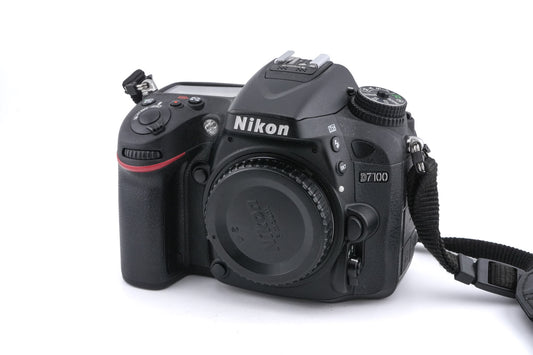 Nikon D7100