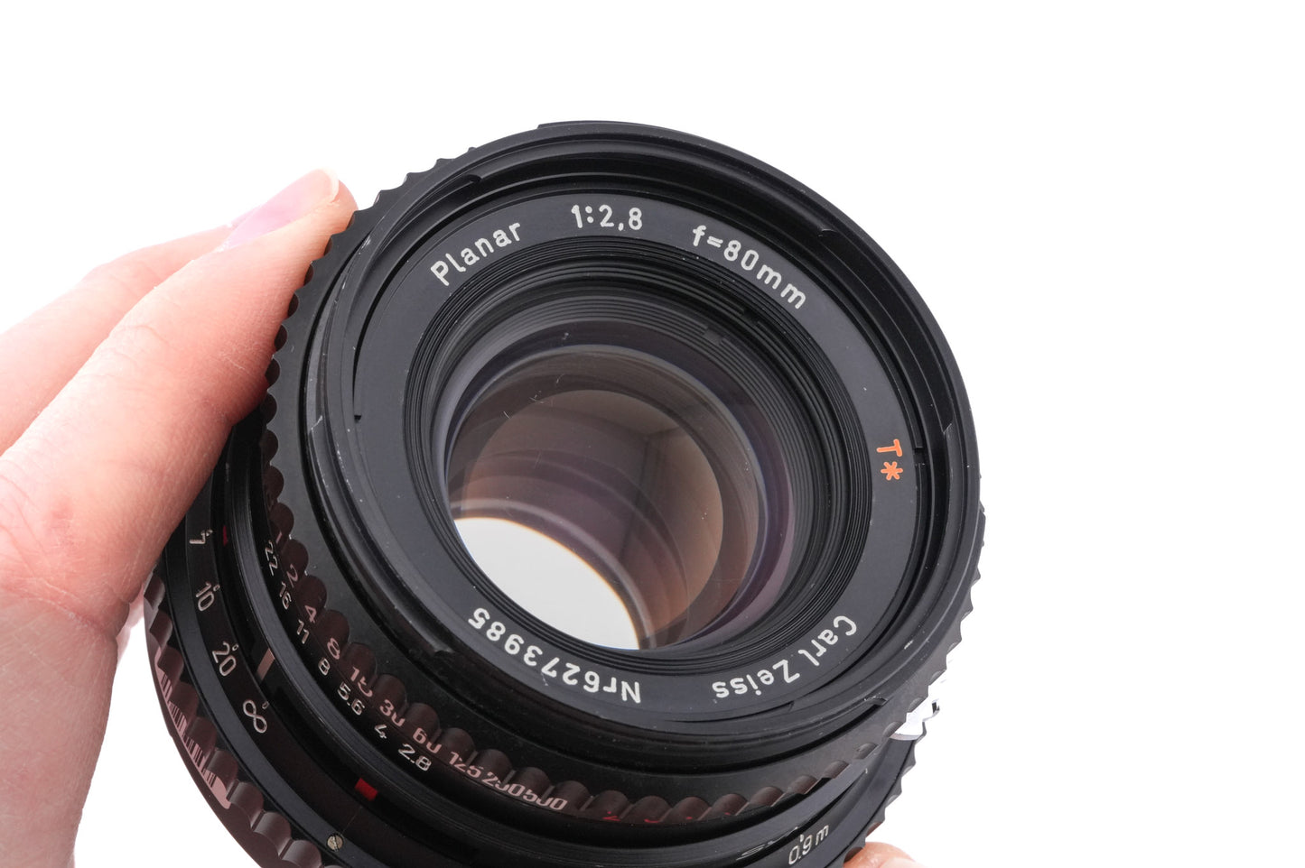 Hasselblad 500C/M (Black, 10170) + Waist Level Finder (Old / Black, 42277) + A12N Film Magazine + 80mm f2.8 Planar T* C (20028)