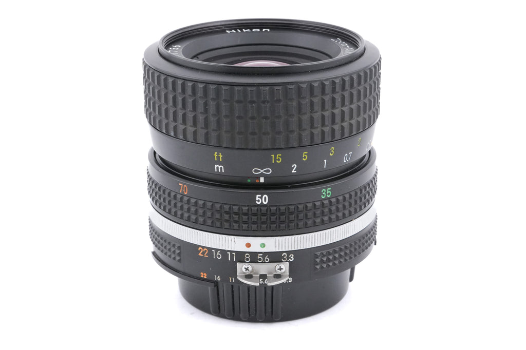 Nikon 35-70mm f3.3-4.5 Zoom-Nikkor AI-S