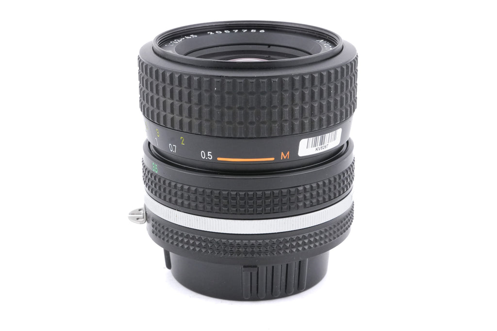 Nikon 35-70mm f3.3-4.5 Zoom-Nikkor AI-S