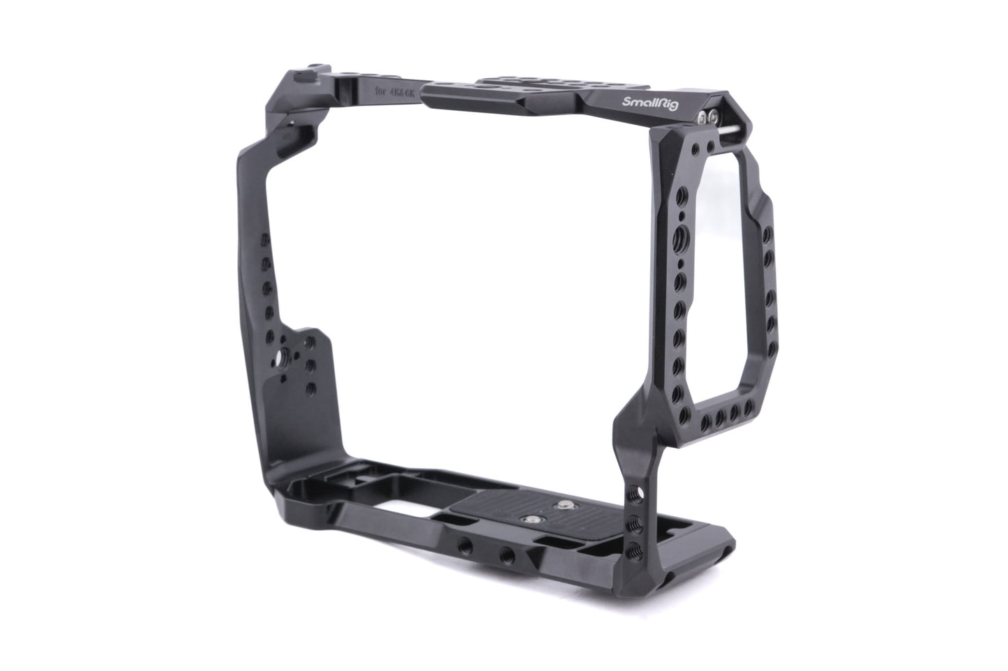 Blackmagic Pocket Cinema Camera 6K + Pocket Cinema Camera 4K/6K Battery Grip + BlackMagic Pocket Cinema Camera 4K/6K Battery Grip Cage (2765) + Rubber Top Handle (1446)